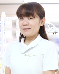 歯周病治療は新宿区新宿の歯医者松田歯科医院院長の写真